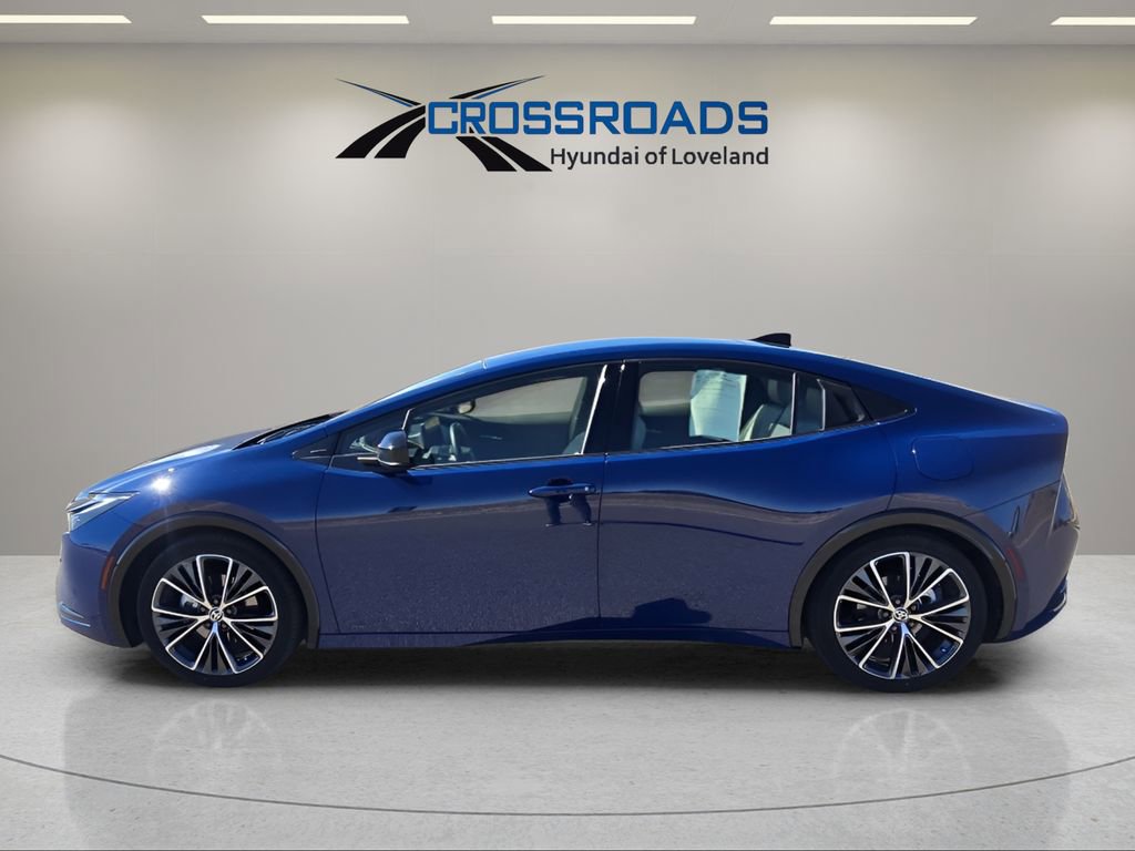 Used 2024 Toyota Prius XLE image 2