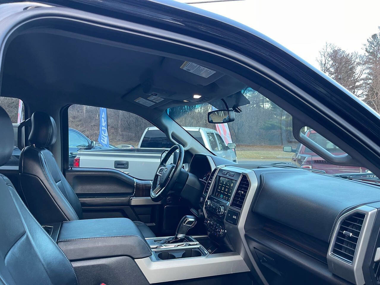 Used 2017 Ford F150 Lariat image 36