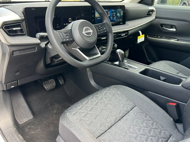 New 2026 Nissan Kicks SV w/ Charging Package image 13