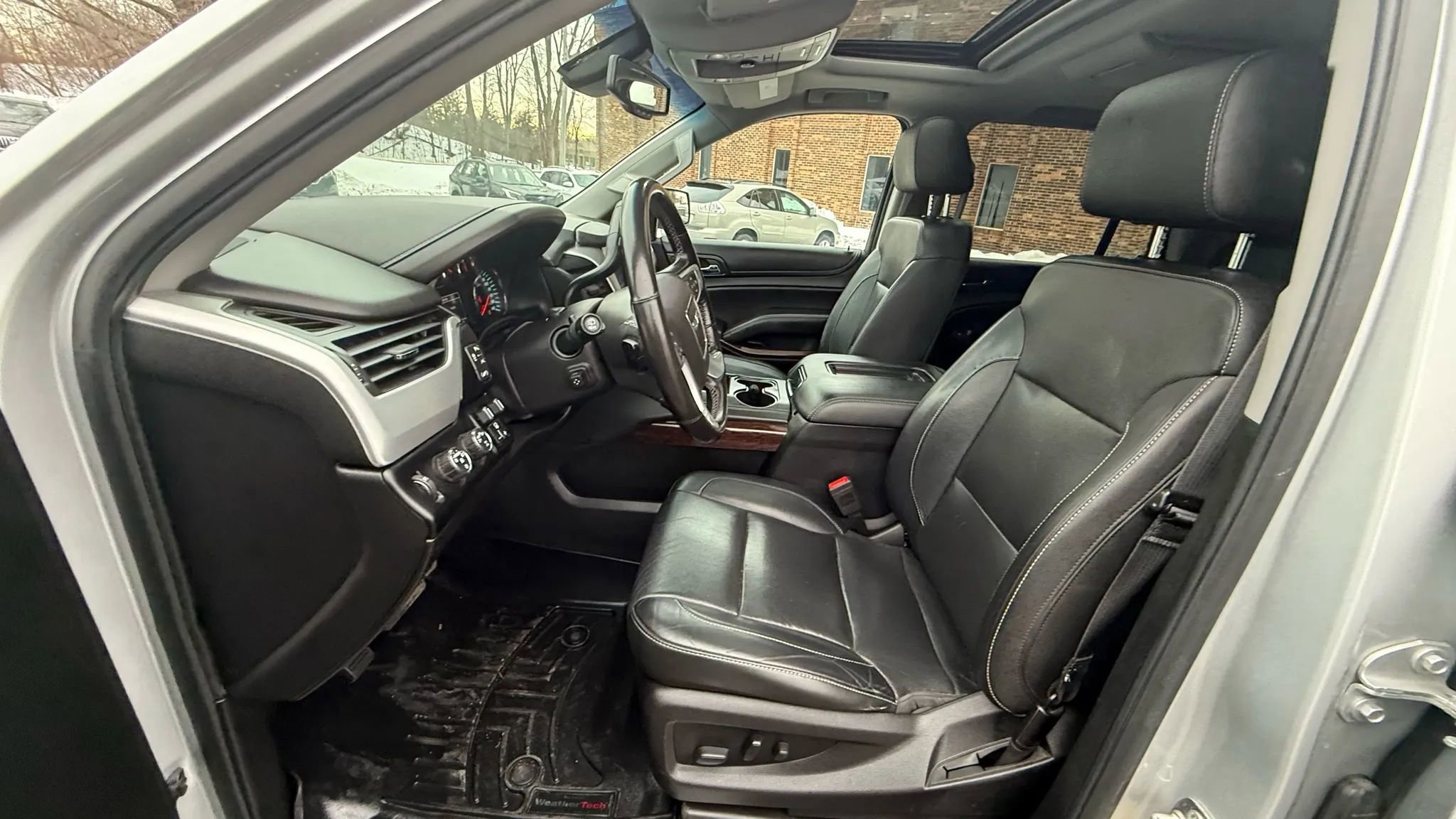 Used 2018 GMC Yukon SLT w/ Open Road Package image 12