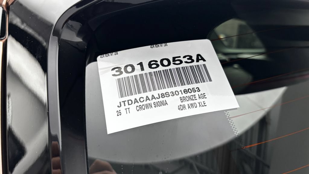 Used 2025 Toyota Crown Signia AWD/4WD image 42