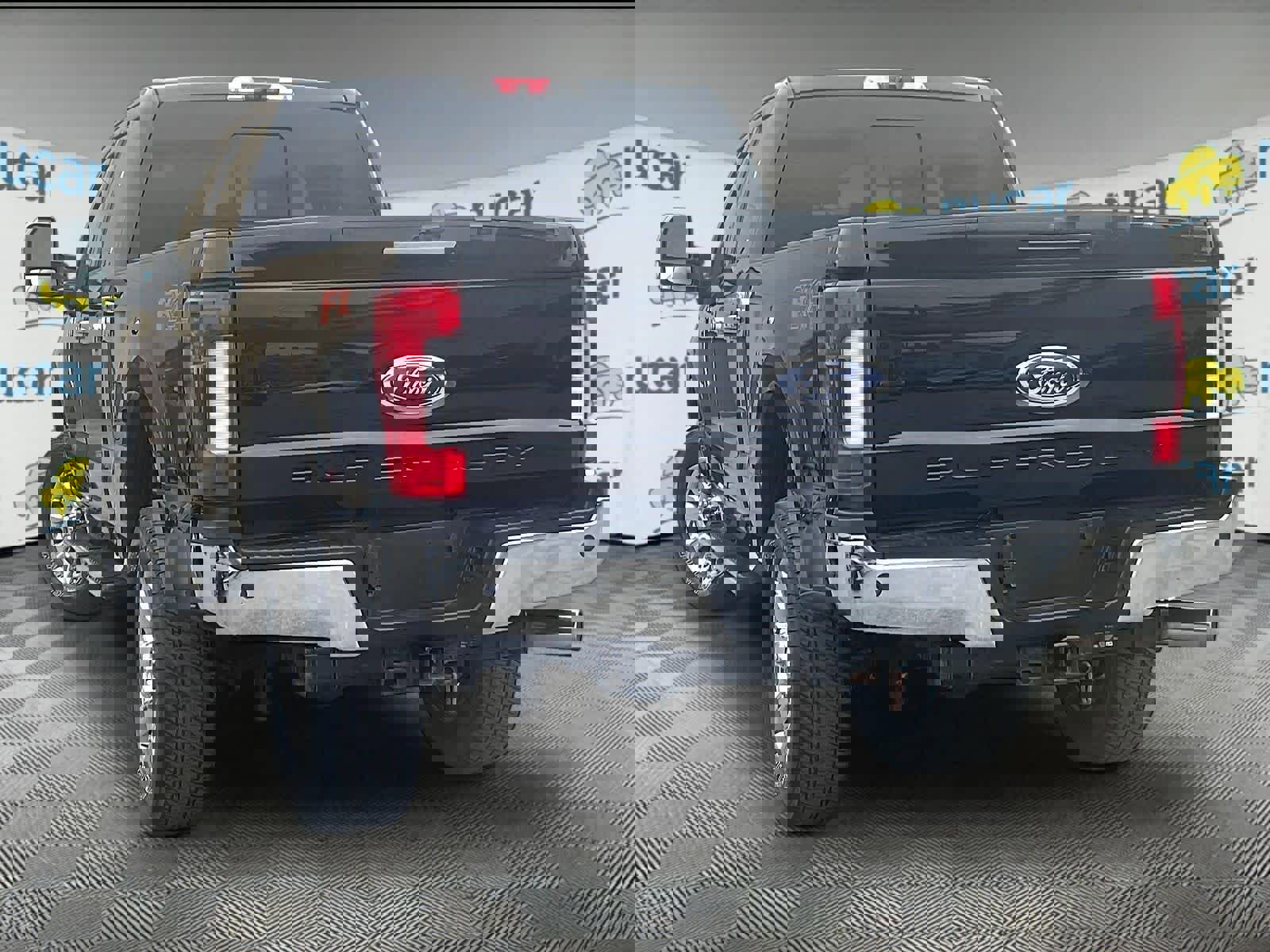 Used 2019 Ford F250 Lariat w/ Lariat Ultimate Package AWD/4WD image 4