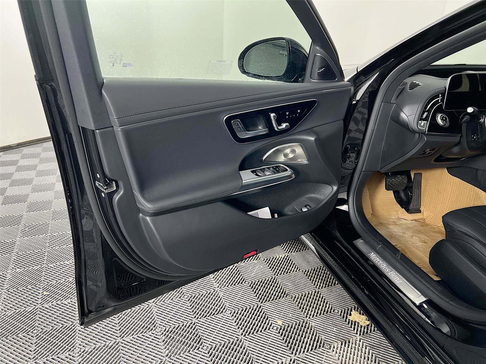 New 2026 Mercedes-Benz E 450 4MATIC Sedan image 15