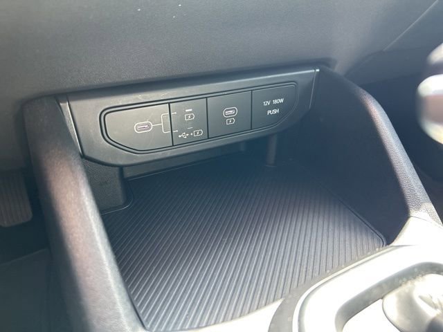 Used 2025 Kia K4 LXS FWD image 25