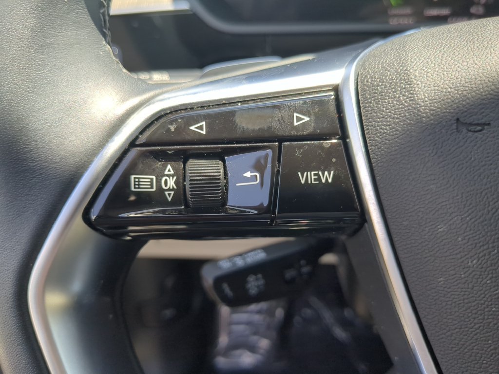 Used 2024 Audi Q8 e-tron Premium Plus w/ Premium Plus Package AWD/4WD image 30