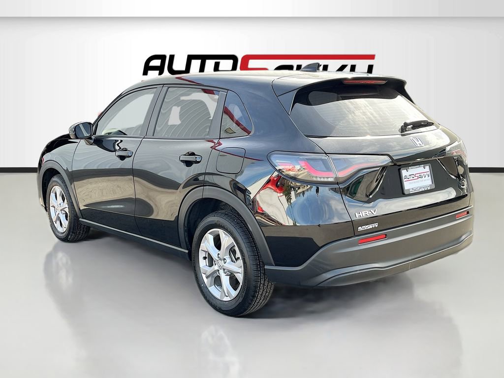 Used 2023 Honda HR-V LX image 5