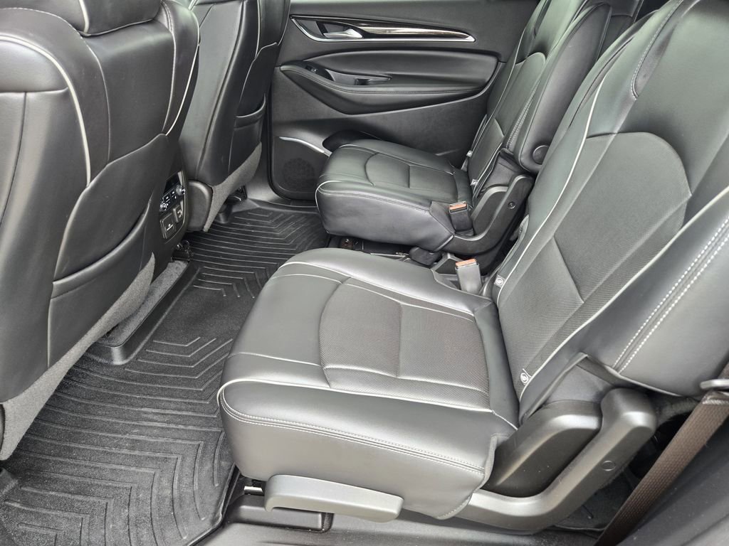 Used 2021 Buick Enclave Avenir w/ Avenir Technology Package FWD image 29