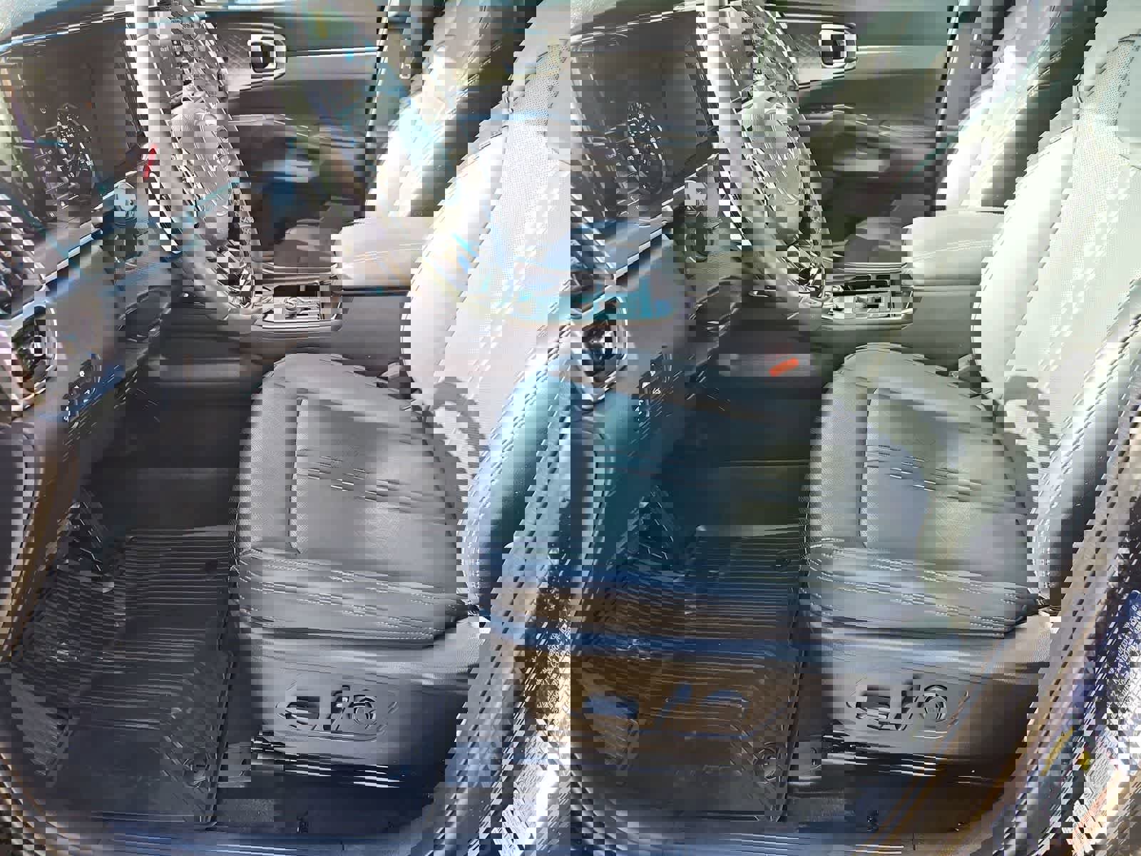 Used 2022 Kia Sorento EX w/ Panoramic Sunroof Package AWD/4WD image 16