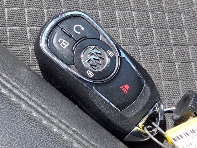 Used 2022 Buick Encore Preferred w/ Safety Package AWD/4WD image 32