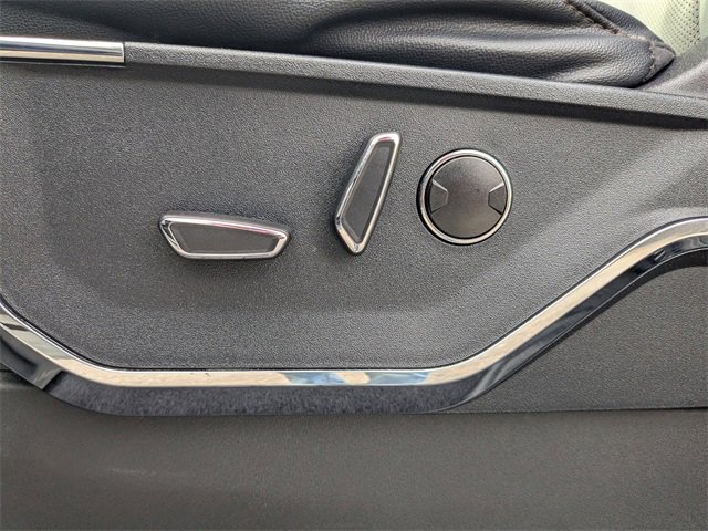 Used 2023 Ford F150 Lightning Lariat w/ Equipment Group 511A High image 18