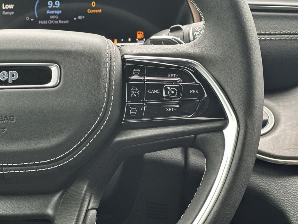 New 2025 Jeep Grand Cherokee L Overland w/ Luxury Tech Group IV AWD/4WD image 29