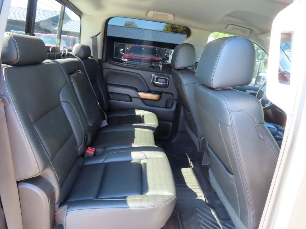 Used 2019 Chevrolet Silverado 2500 LTZ w/ Duramax Plus Package AWD/4WD image 47