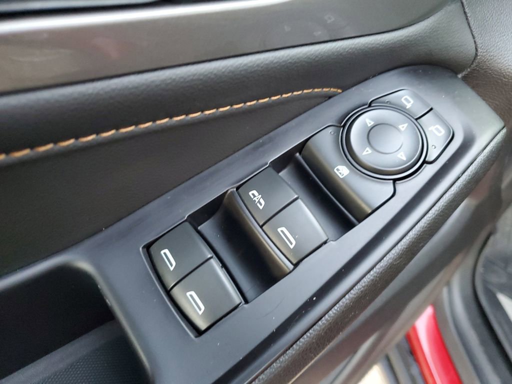 Used 2020 Chevrolet Traverse LT image 26