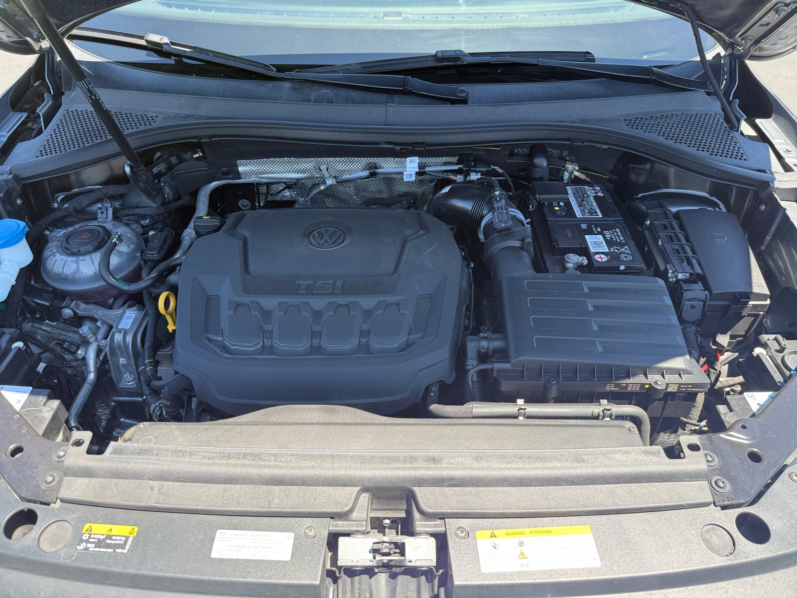 Certified 2023 Volkswagen Tiguan SE FWD image 20