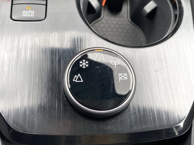 Used 2025 Nissan Rogue SL image 23