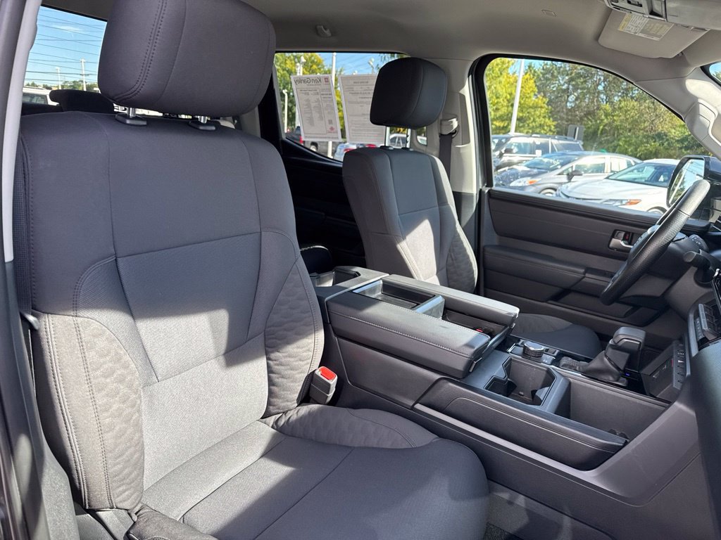 Used 2024 Toyota Tundra SR5 w/ SR5 Convenience Package AWD/4WD image 33