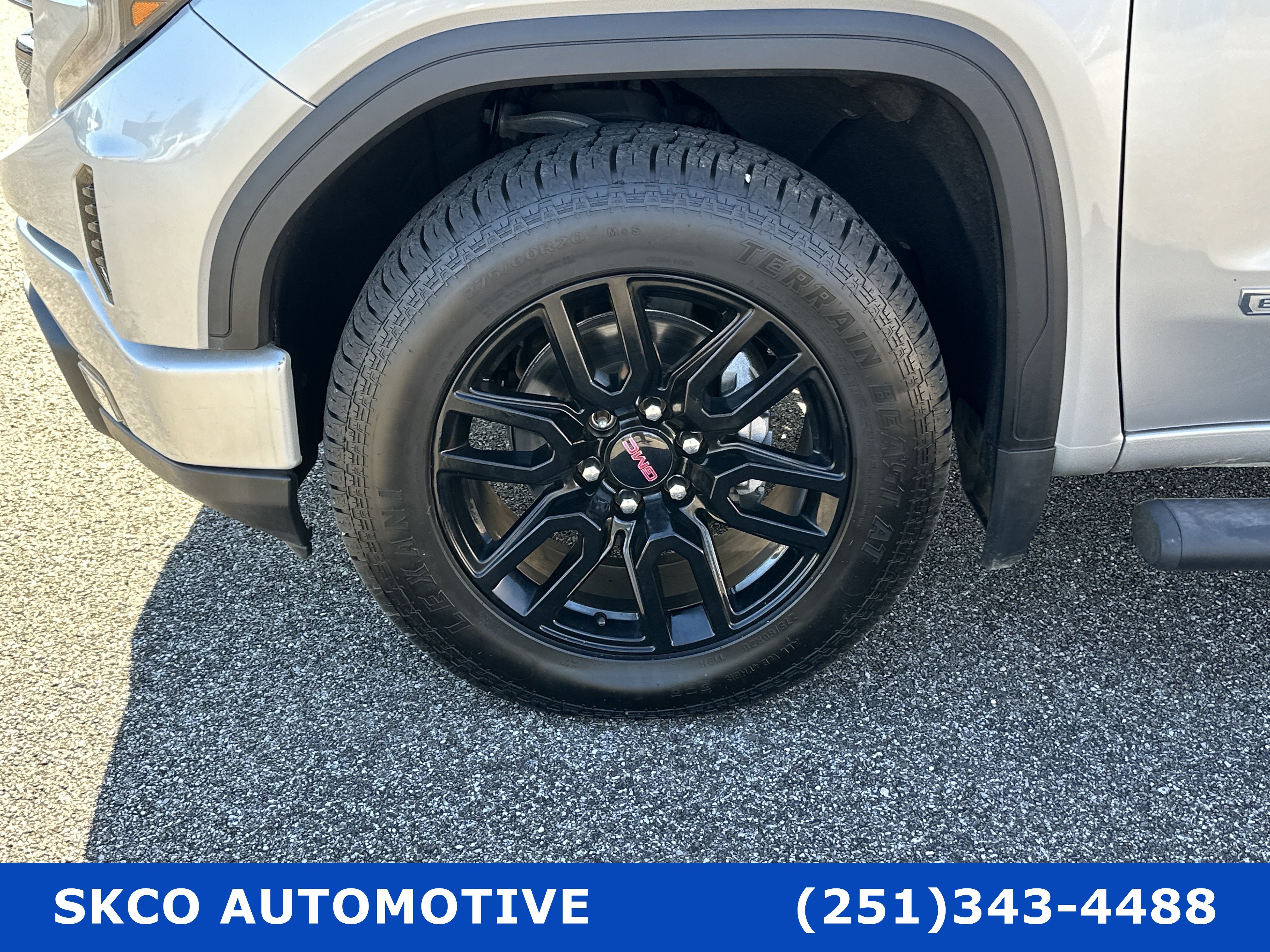 Used 2022 GMC Sierra 1500 Elevation RWD image 9