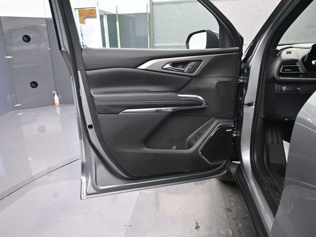 New 2026 Chevrolet Traverse LT image 12