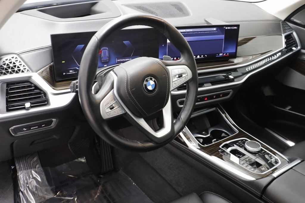Certified 2025 BMW X7 xDrive40i w/ Premium Package image 6