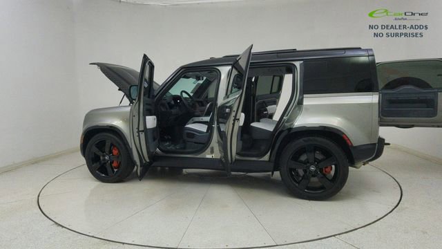 Used 2025 Land Rover Defender 110 X image 78