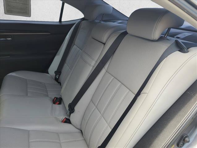 Used 2018 Lexus ES 350 w/ Luxury Package w/Wood Trim FWD image 8