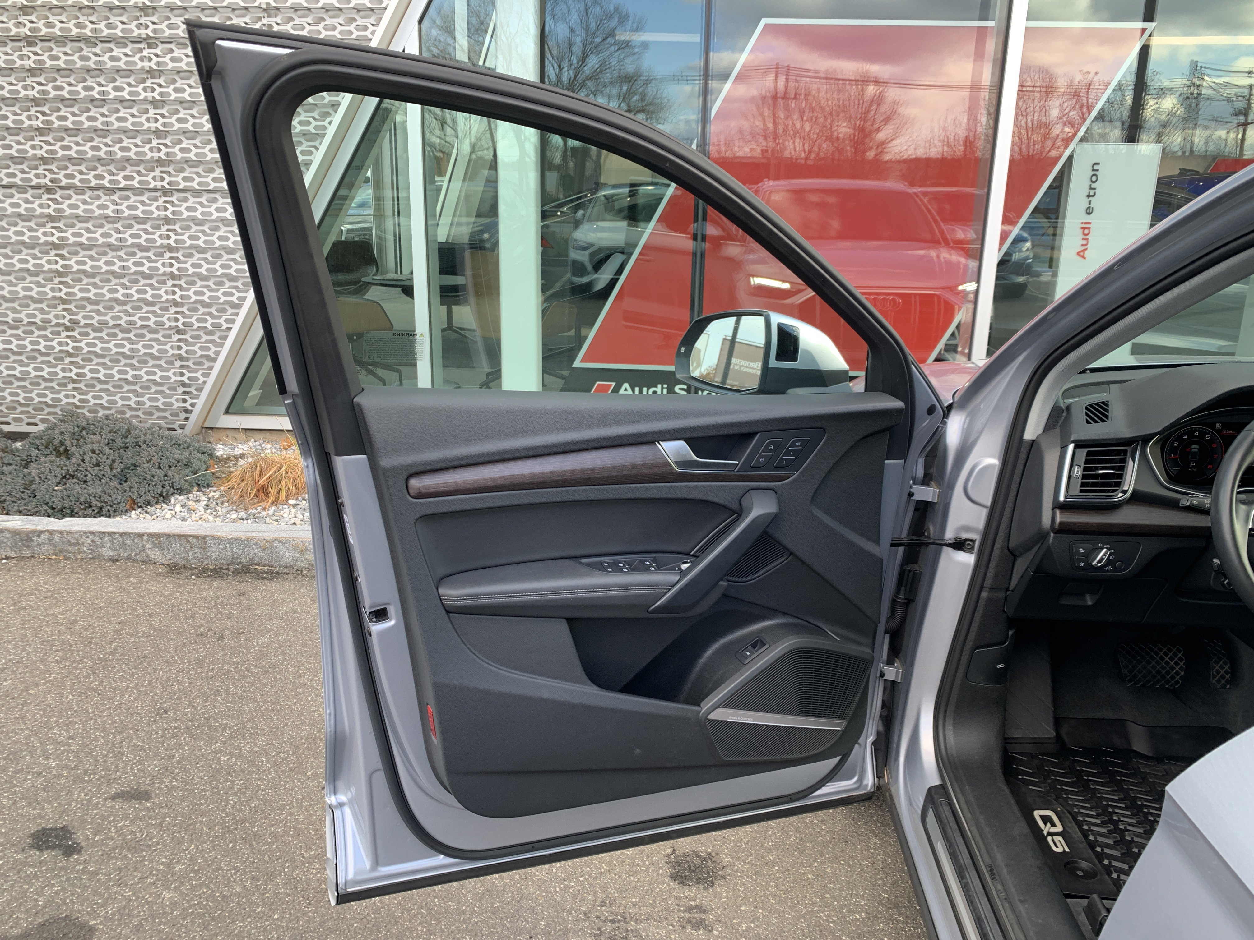 Certified 2023 Audi Q5 2.0T Premium Plus w/ Premium Plus Package image 10