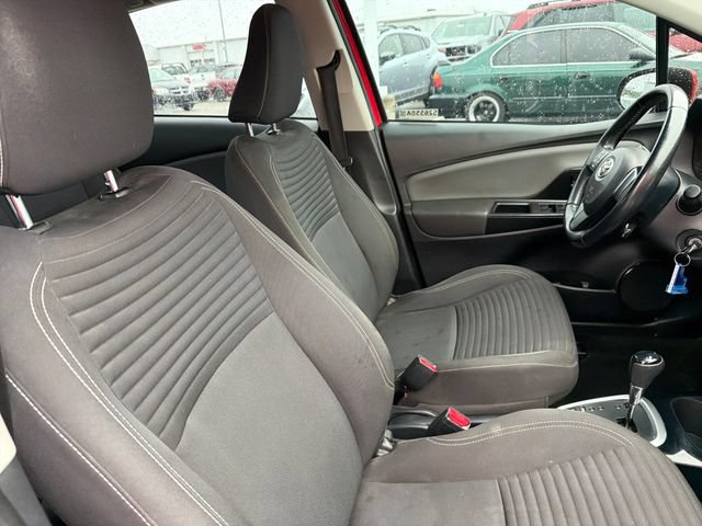 Used 2015 Toyota Yaris SE FWD image 22