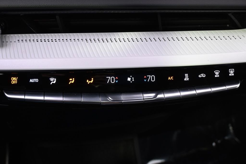 Certified 2025 Cadillac Optiq Luxury 2 w/ LPO, Floor Liner Package AWD/4WD image 30