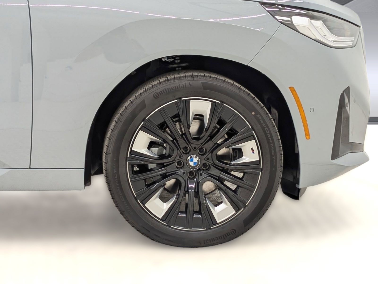 New 2026 BMW X3 xDrive30i w/ Premium Package AWD/4WD image 12