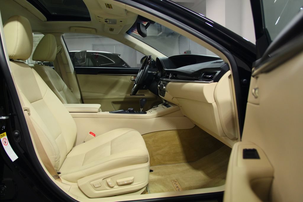 Used 2014 Lexus ES 350 w/ Premium Package FWD image 20