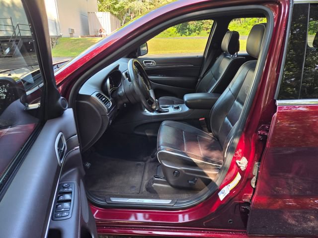 Used 2018 Jeep Grand Cherokee Overland AWD/4WD image 13