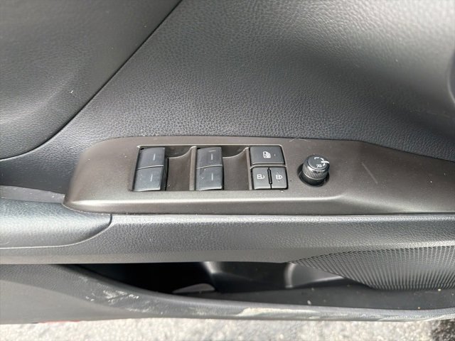 Used 2024 Toyota Camry SE image 18