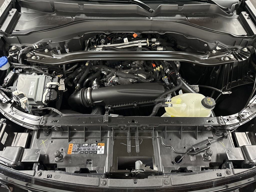 Used 2025 Ford Explorer ST-Line image 39