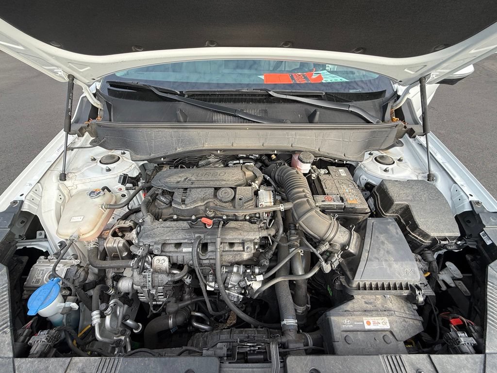 Certified 2024 Hyundai Kona Limited AWD/4WD image 32