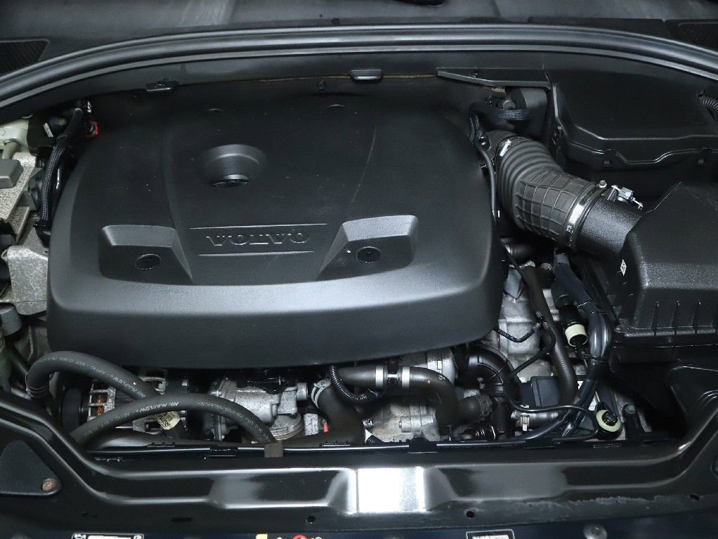 Used 2017 Volvo XC60 T6 Inscription w/ Climate Package image 36