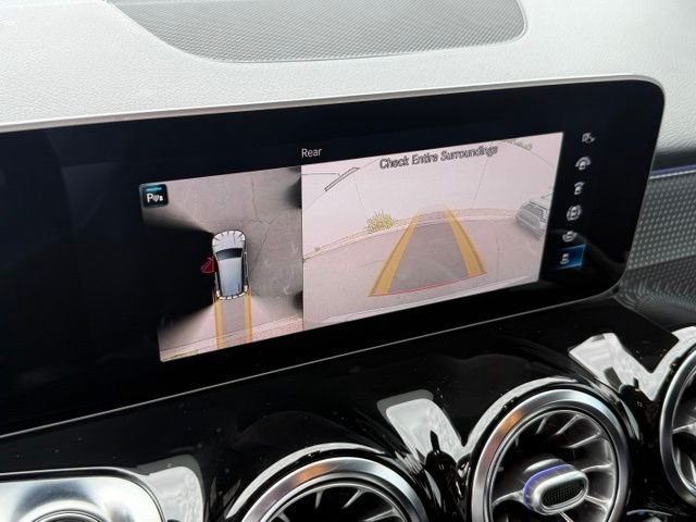 Certified 2021 Mercedes-Benz GLB 250 4MATIC image 13