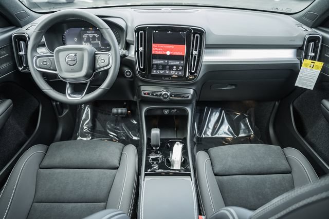 New 2026 Volvo XC40 B5 Ultra w/ Climate Package AWD/4WD image 21
