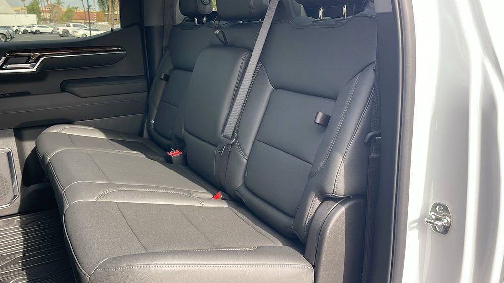 New 2026 GMC Sierra 1500 Elevation w/ Elevation Premium Package AWD/4WD image 16