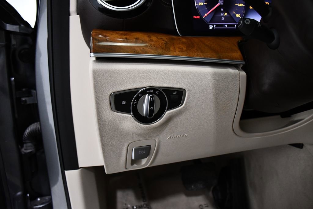 Used 2019 Mercedes-Benz E 450 4MATIC Wagon image 11