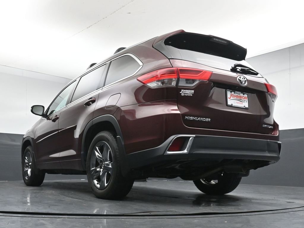 Used 2018 Toyota Highlander Limited Platinum AWD/4WD image 38