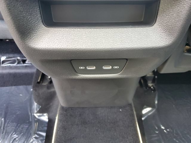 New 2026 Volkswagen Tiguan SE AWD/4WD image 11