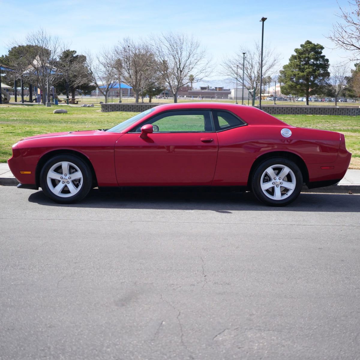 Used 2013 Dodge Challenger SXT Plus image 3