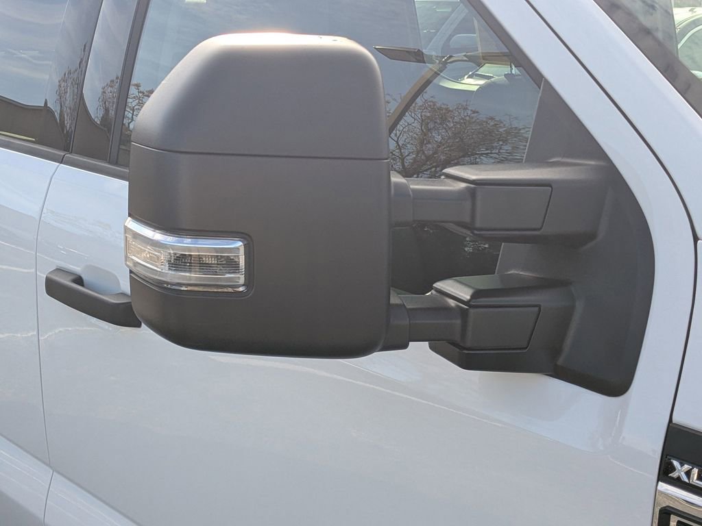 Used 2025 Ford F250 XLT image 10