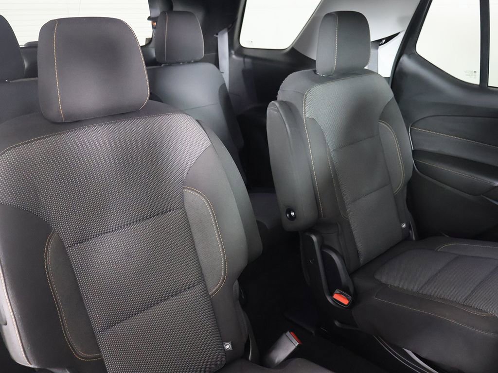 Used 2018 Chevrolet Traverse LT image 32