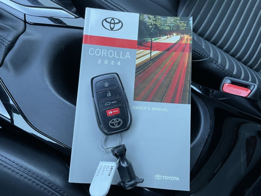 Used 2024 Toyota Corolla XSE image 40
