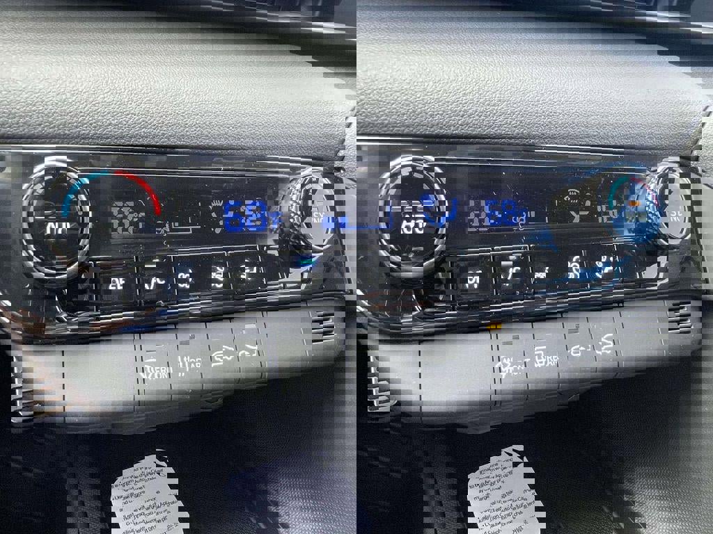 New 2026 Hyundai Elantra Sport image 33