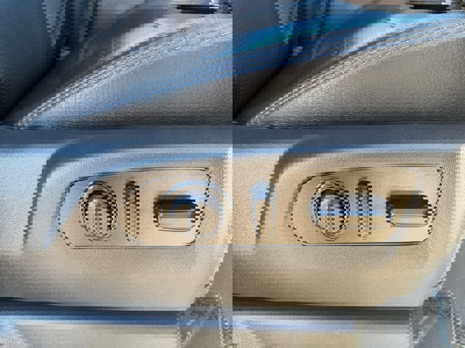 Used 2020 GMC Sierra 1500 Denali w/ Denali Ultimate Package image 23