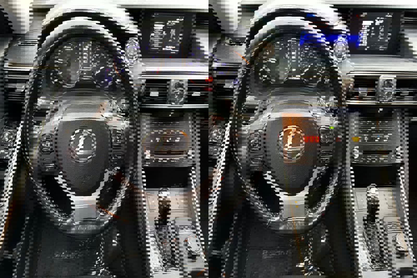 Used 2017 Lexus IS 300 AWD image 14