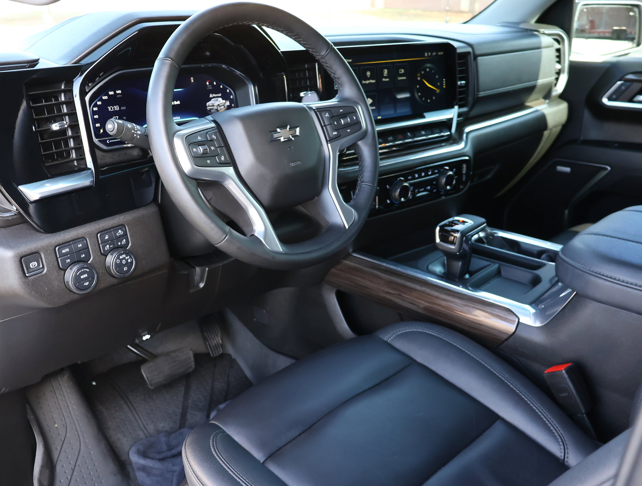 Used 2024 Chevrolet Silverado 1500 RST w/ RST All Star Premium Package AWD/4WD image 3