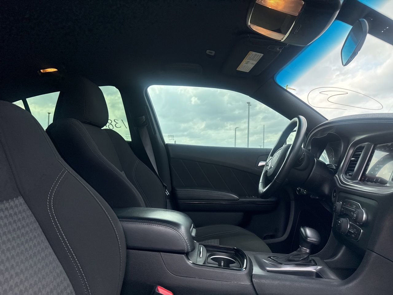 Used 2023 Dodge Charger SXT w/ Blacktop Package image 27